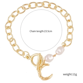 Pulsera de Aleación Dorada con Perlas Imitación y Dije en Forma de Corazón Geométrico - LUANCCI