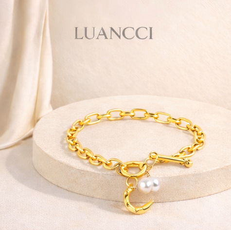 Pulsera de Aleación Dorada con Perlas Imitación y Dije en Forma de Corazón Geométrico - LUANCCI
