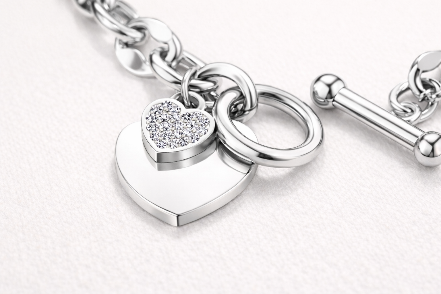 Pulsera Minimalista de Acero de Titanio con Corazón  - LUANCCI